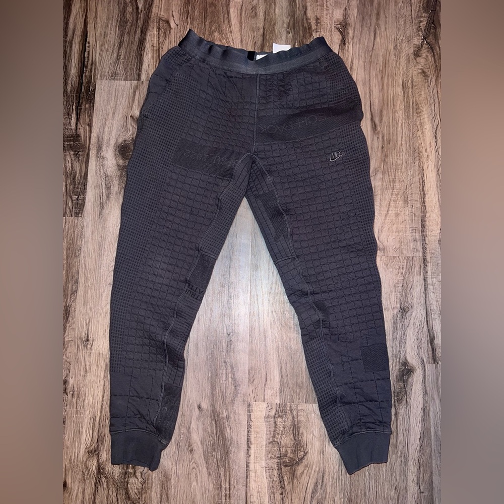 Nike Black Tech Pack Therma-Fit Joggers